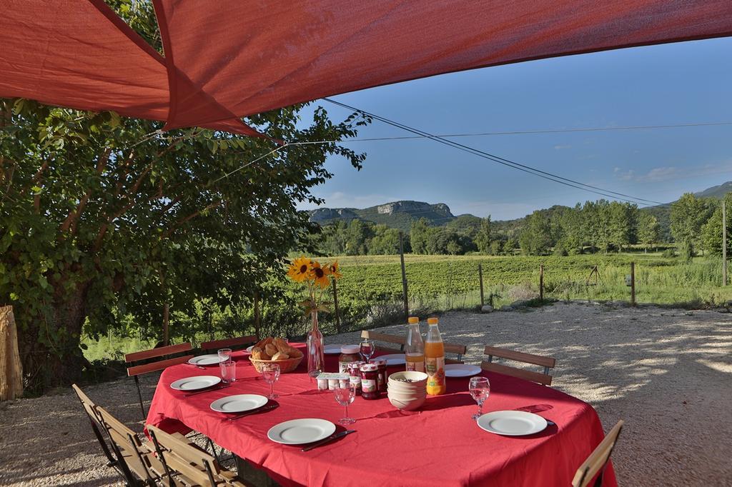 Gites Du Domaine Des Dames Vallon-Pont-d'Arc Ngoại thất bức ảnh
