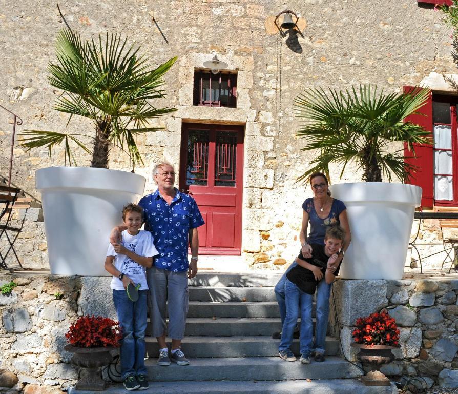 Gites Du Domaine Des Dames Vallon-Pont-d'Arc Ngoại thất bức ảnh