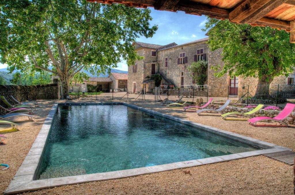 Gites Du Domaine Des Dames Vallon-Pont-d'Arc Phòng bức ảnh