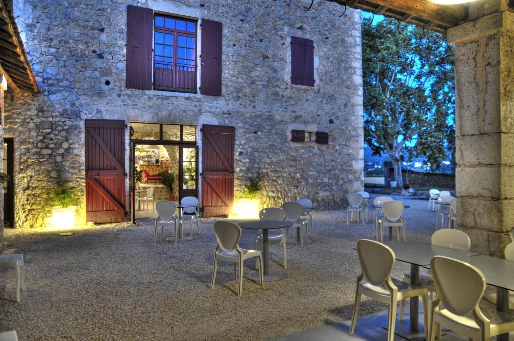 Gites Du Domaine Des Dames Vallon-Pont-d'Arc Phòng bức ảnh
